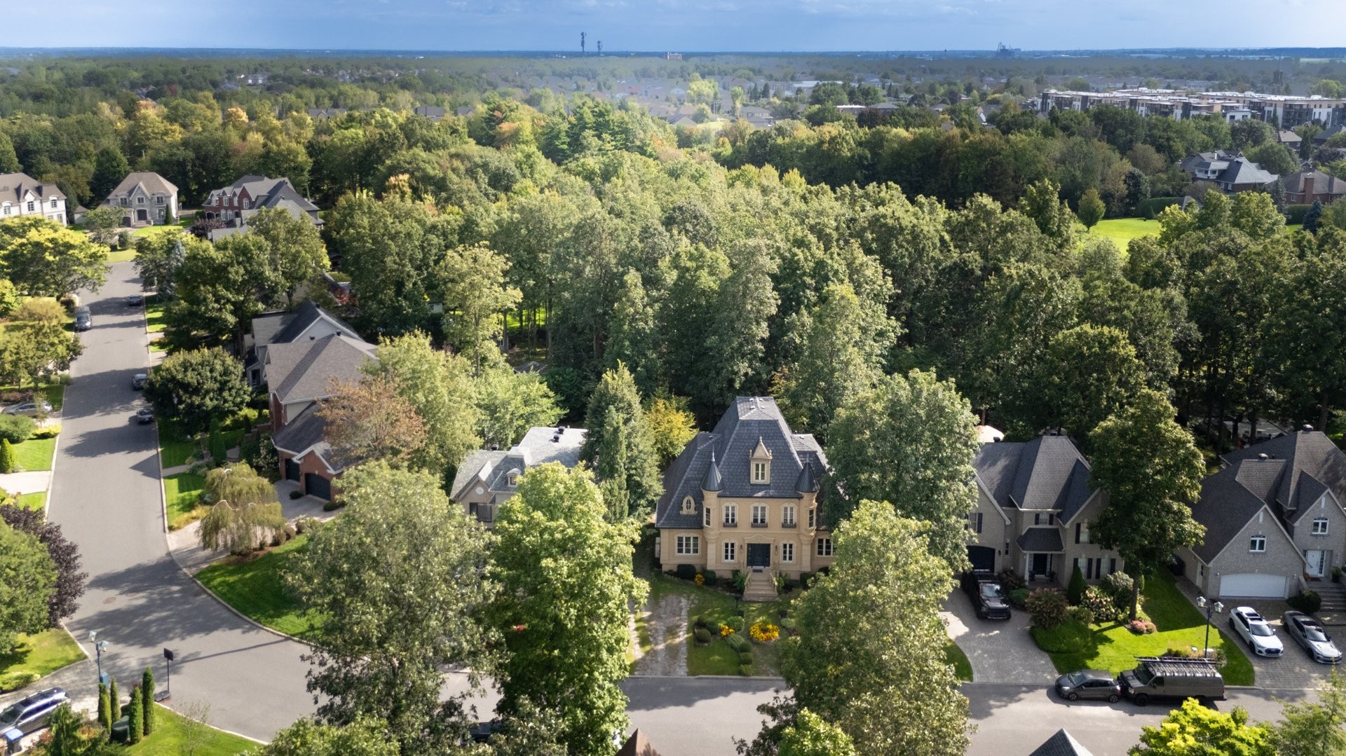 









605


Rue des Fortifications

,
Saint-Jean-sur-Richelieu,




QC
J2W2W8

