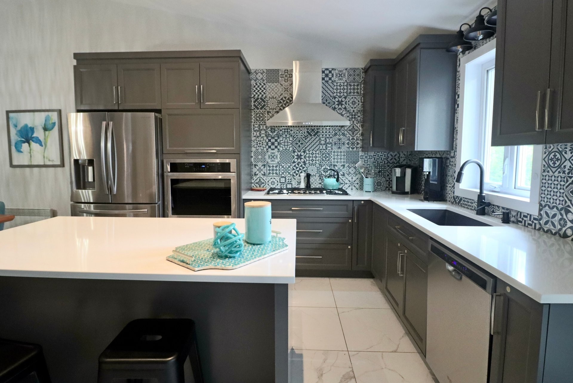 









2305


Rue Tebbutt

,
Trois-Rivières,




QC
G8Y4H3

