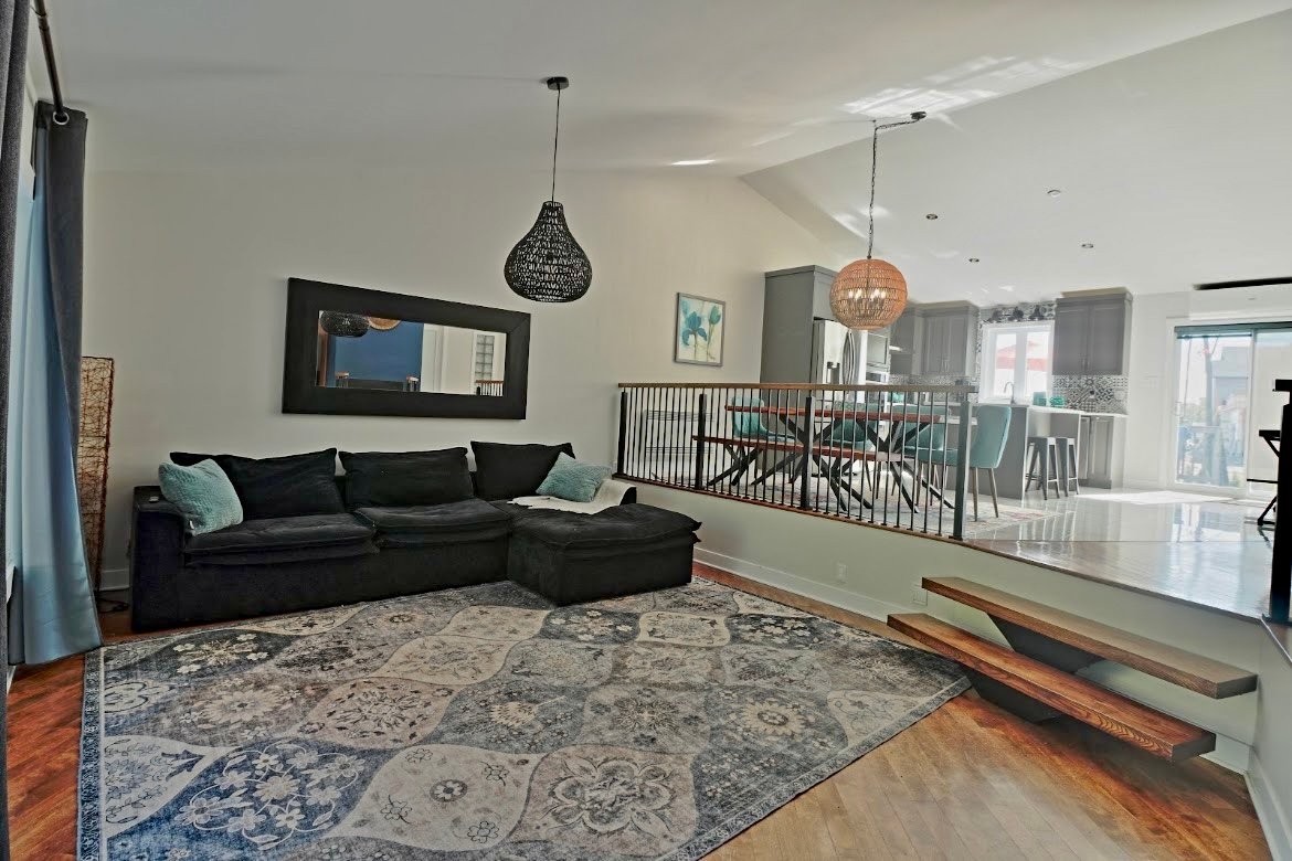 









2305


Rue Tebbutt

,
Trois-Rivières,




QC
G8Y4H3

