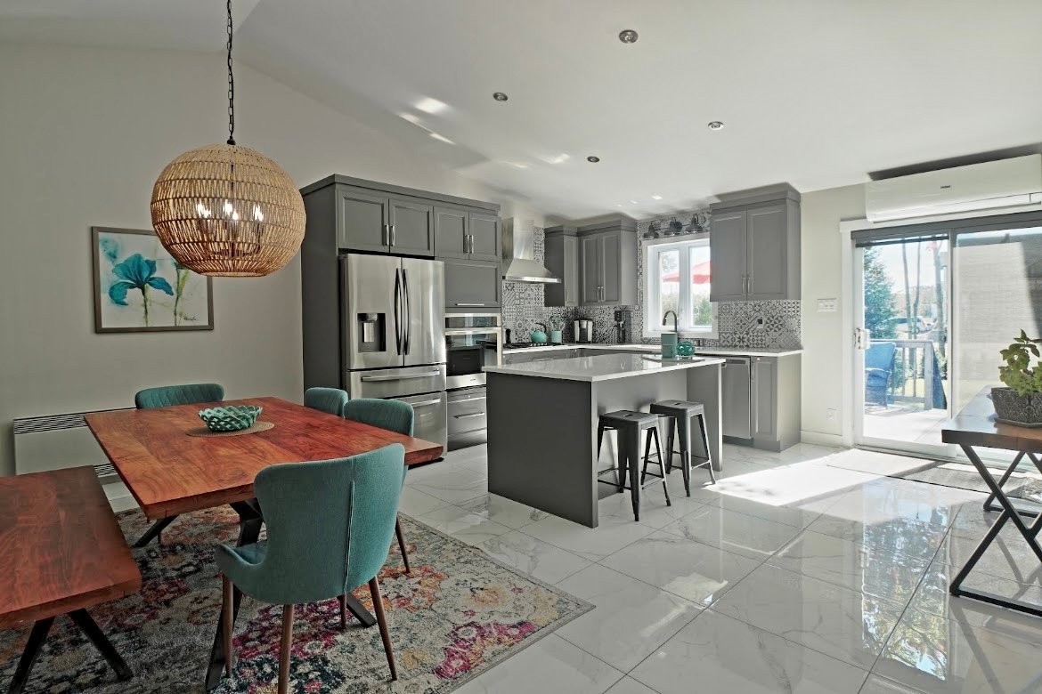









2305


Rue Tebbutt

,
Trois-Rivières,




QC
G8Y4H3

