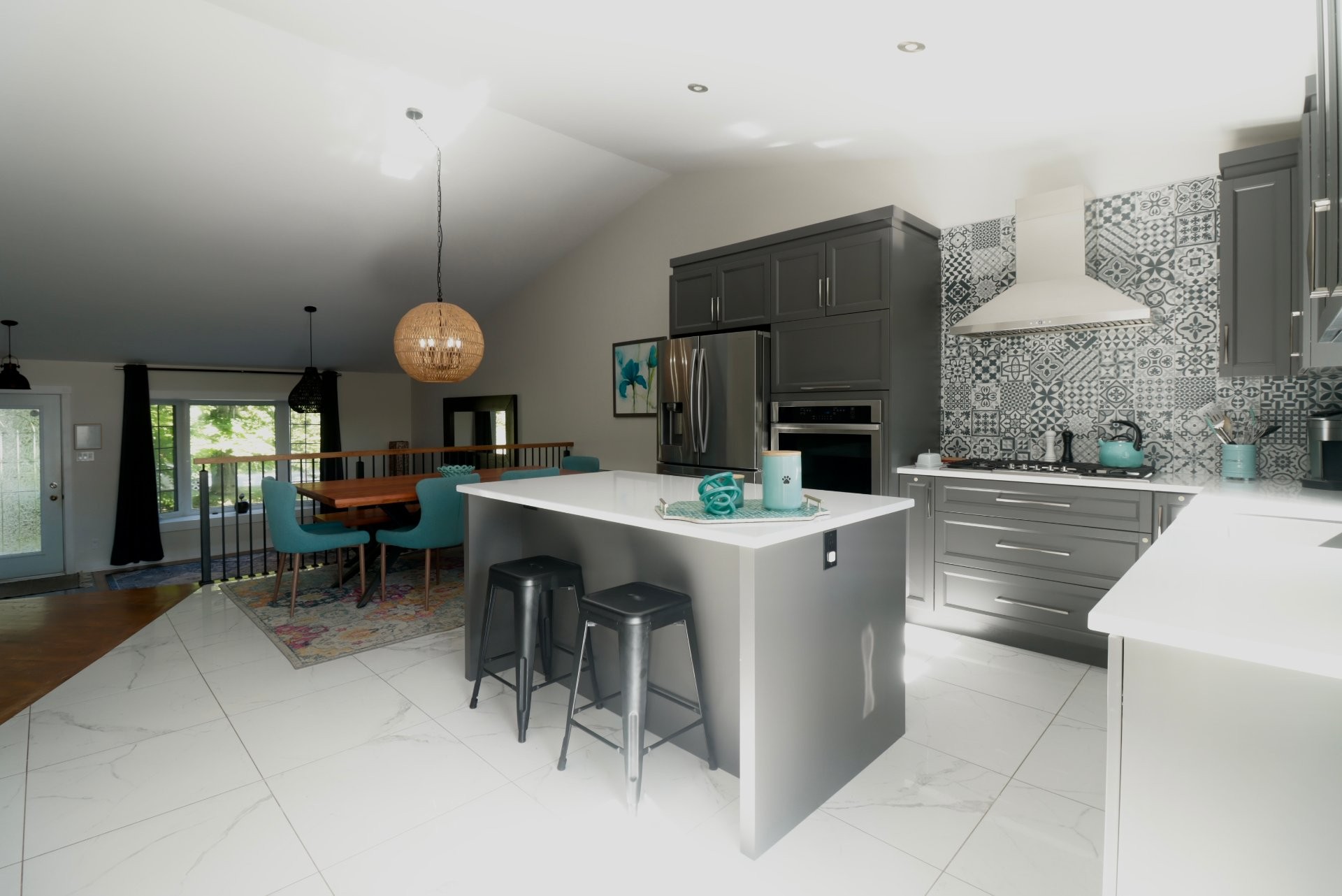 









2305


Rue Tebbutt

,
Trois-Rivières,




QC
G8Y4H3

