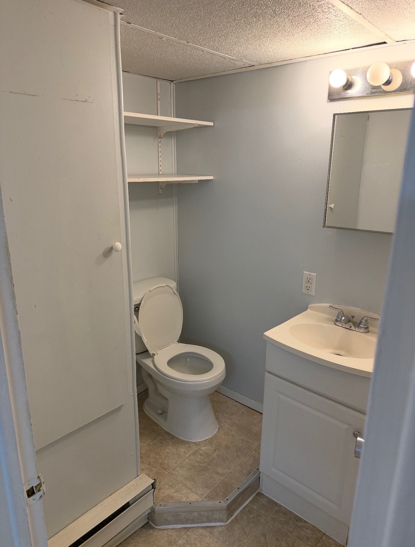 









1002

 - 1004


Rue Père-Marquette

,
Trois-Rivières,




QC
G8Z3M4

