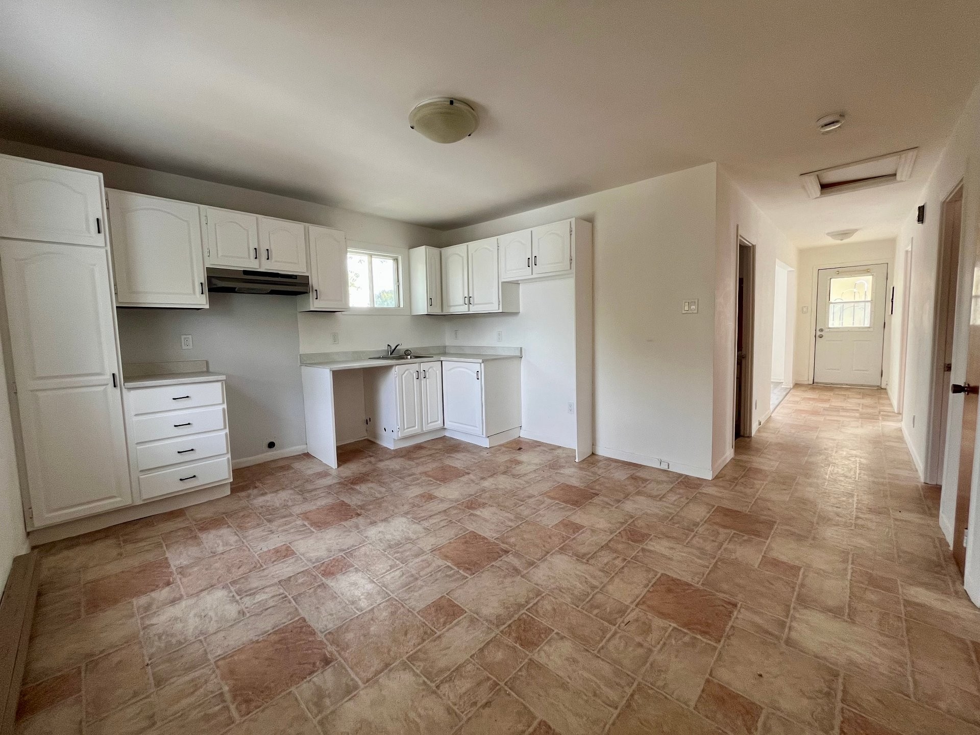









1002

 - 1004


Rue Père-Marquette

,
Trois-Rivières,




QC
G8Z3M4

