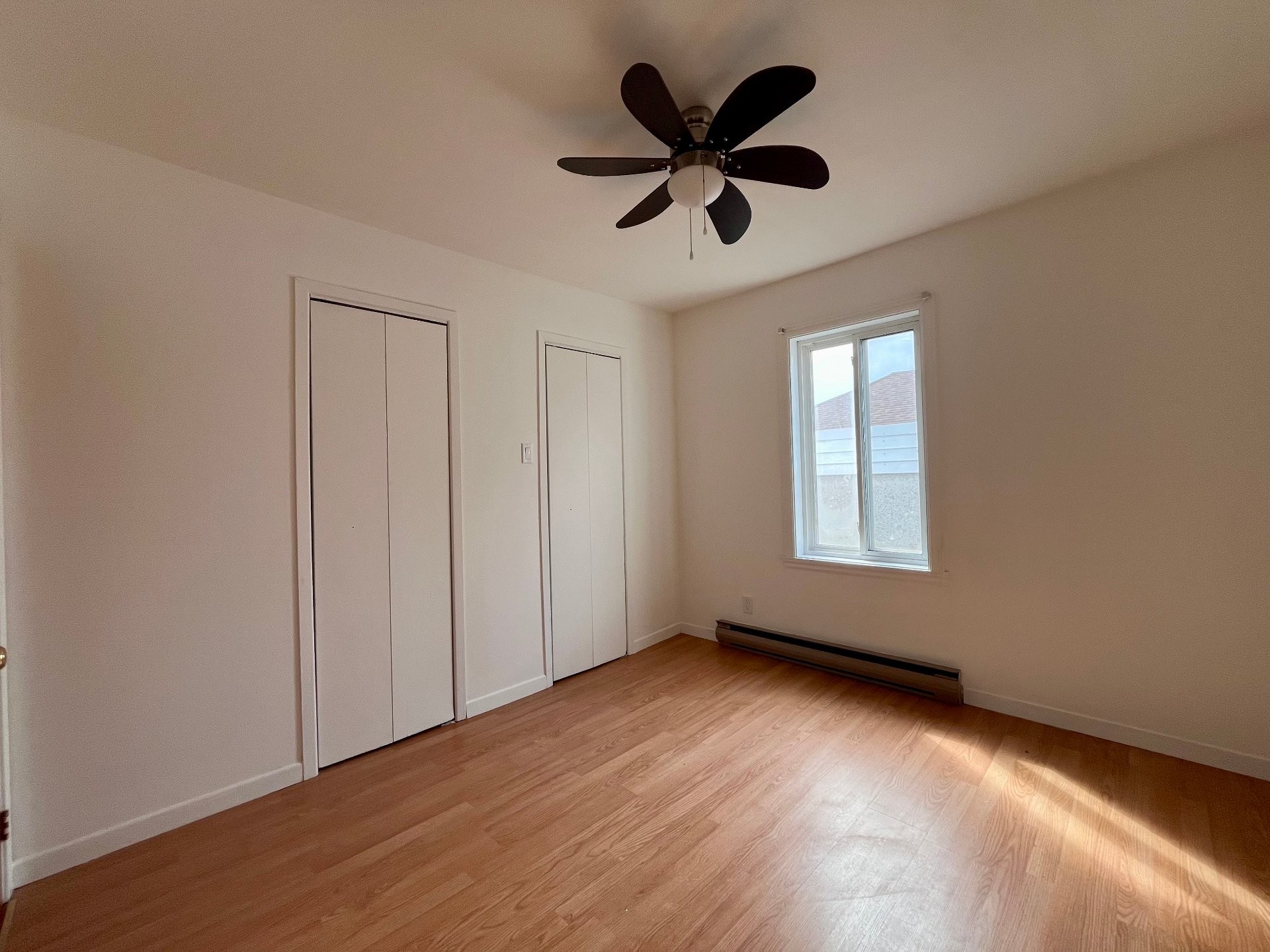 









1002

 - 1004


Rue Père-Marquette

,
Trois-Rivières,




QC
G8Z3M4

