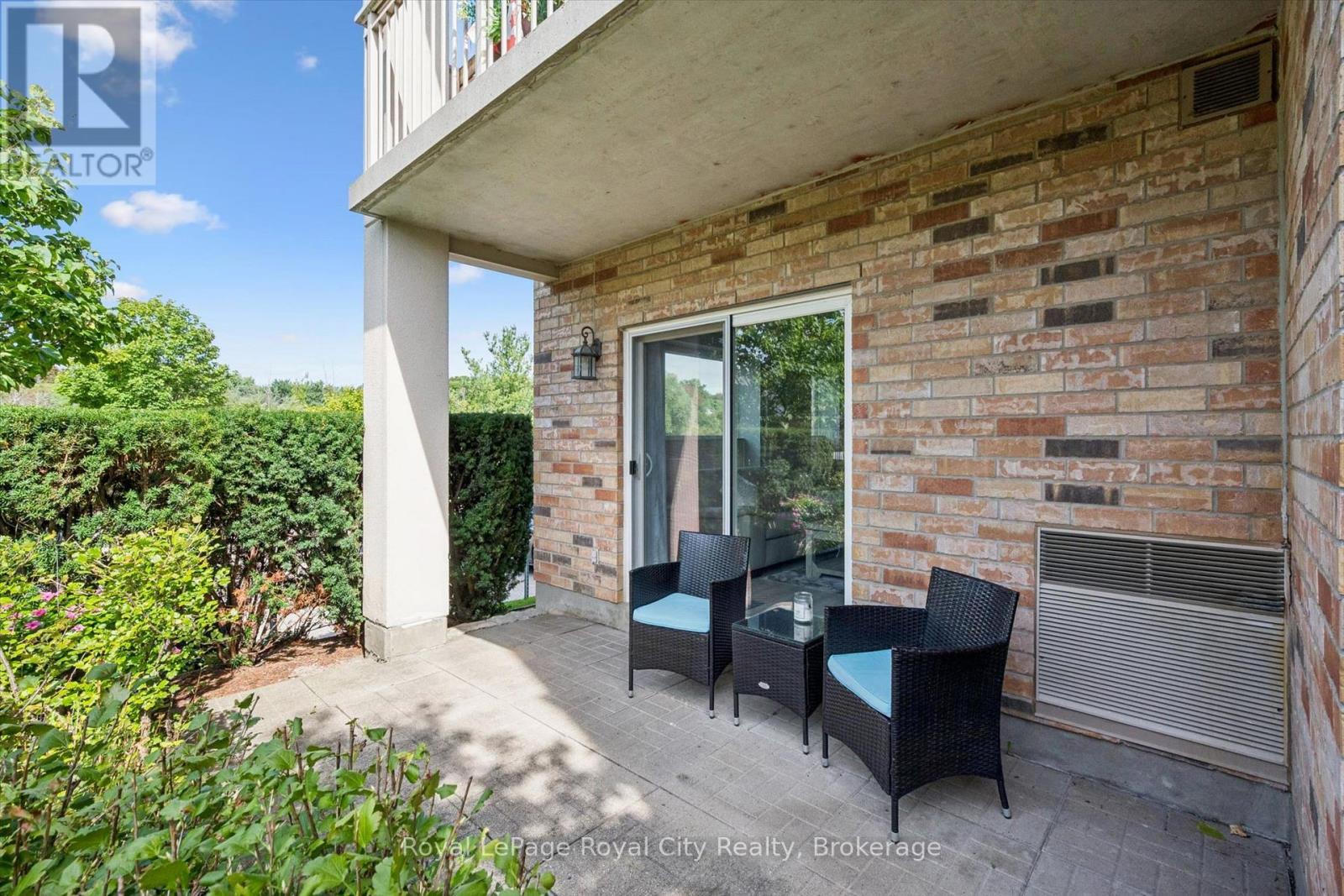 












101 - 901 PAISLEY DRIVE

,
Guelph (Willow West/Sugarbush/West Acres),




Ontario
N1K0A7

