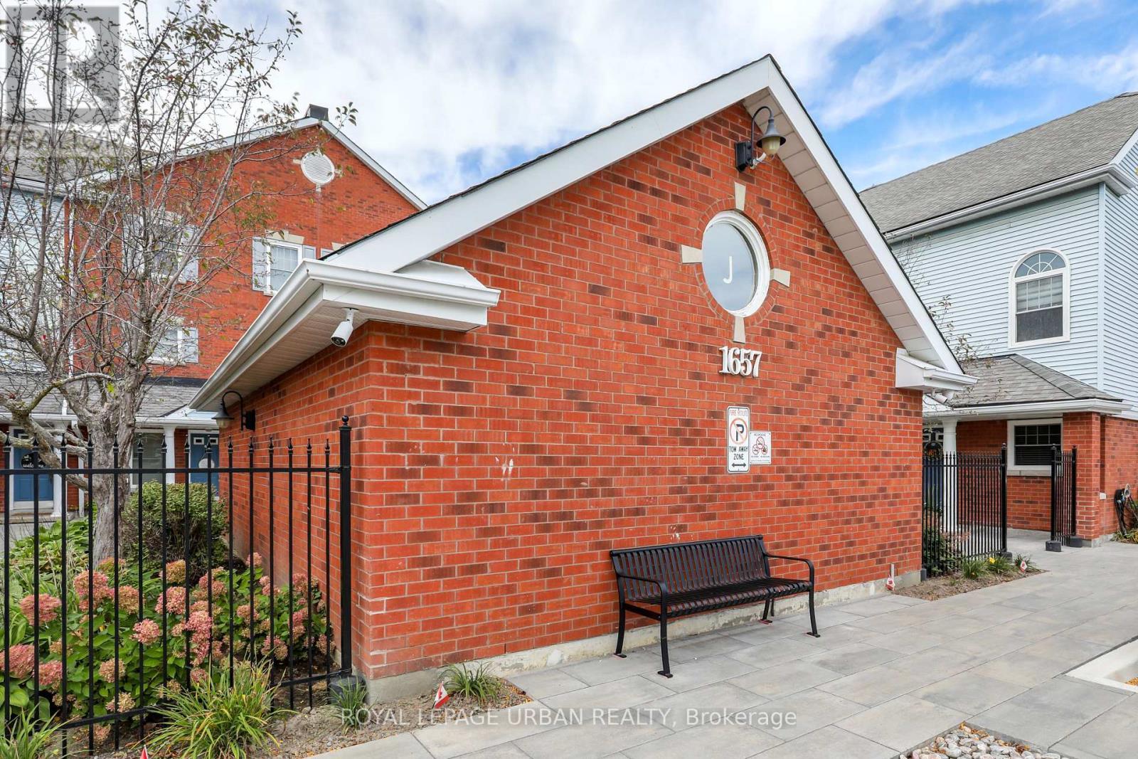 












J1 - 1657 NASH ROAD

,
Clarington,




Ontario
L1E1S8


