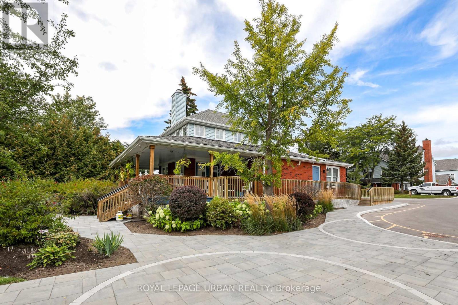 












J1 - 1657 NASH ROAD

,
Clarington,




Ontario
L1E1S8

