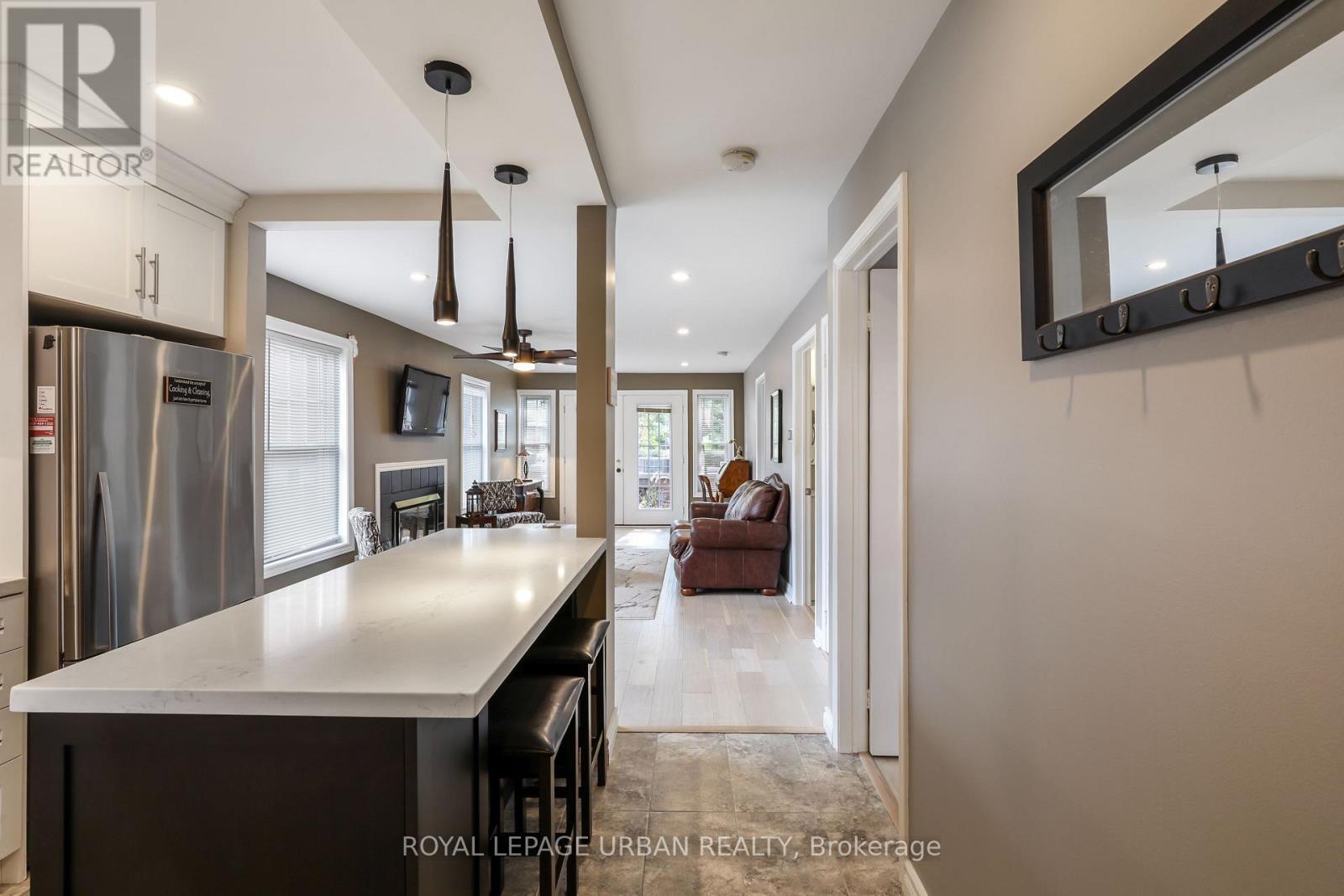 












J1 - 1657 NASH ROAD

,
Clarington,




Ontario
L1E1S8

