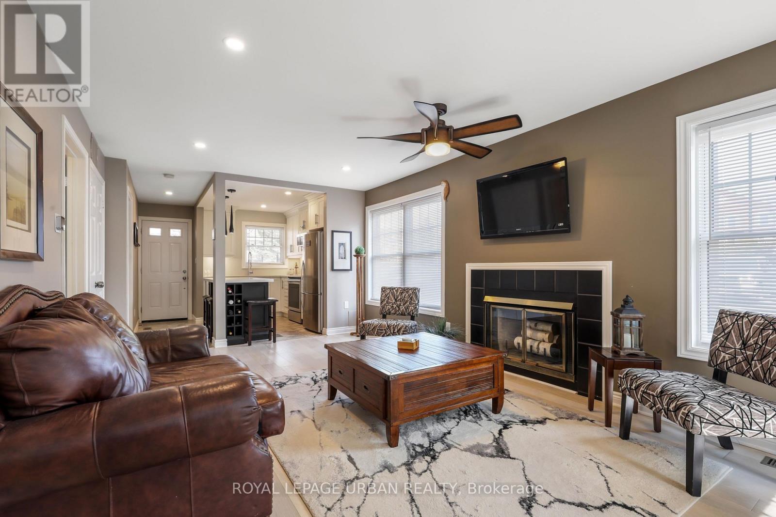 












J1 - 1657 NASH ROAD

,
Clarington,




Ontario
L1E1S8

