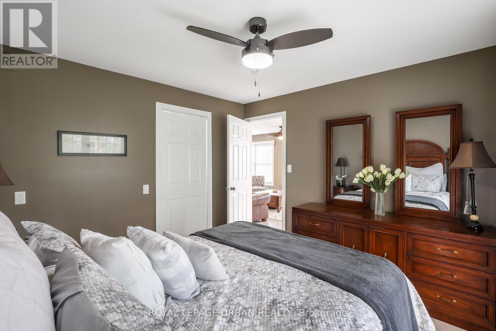 












J1 - 1657 NASH ROAD

,
Clarington,




Ontario
L1E1S8

