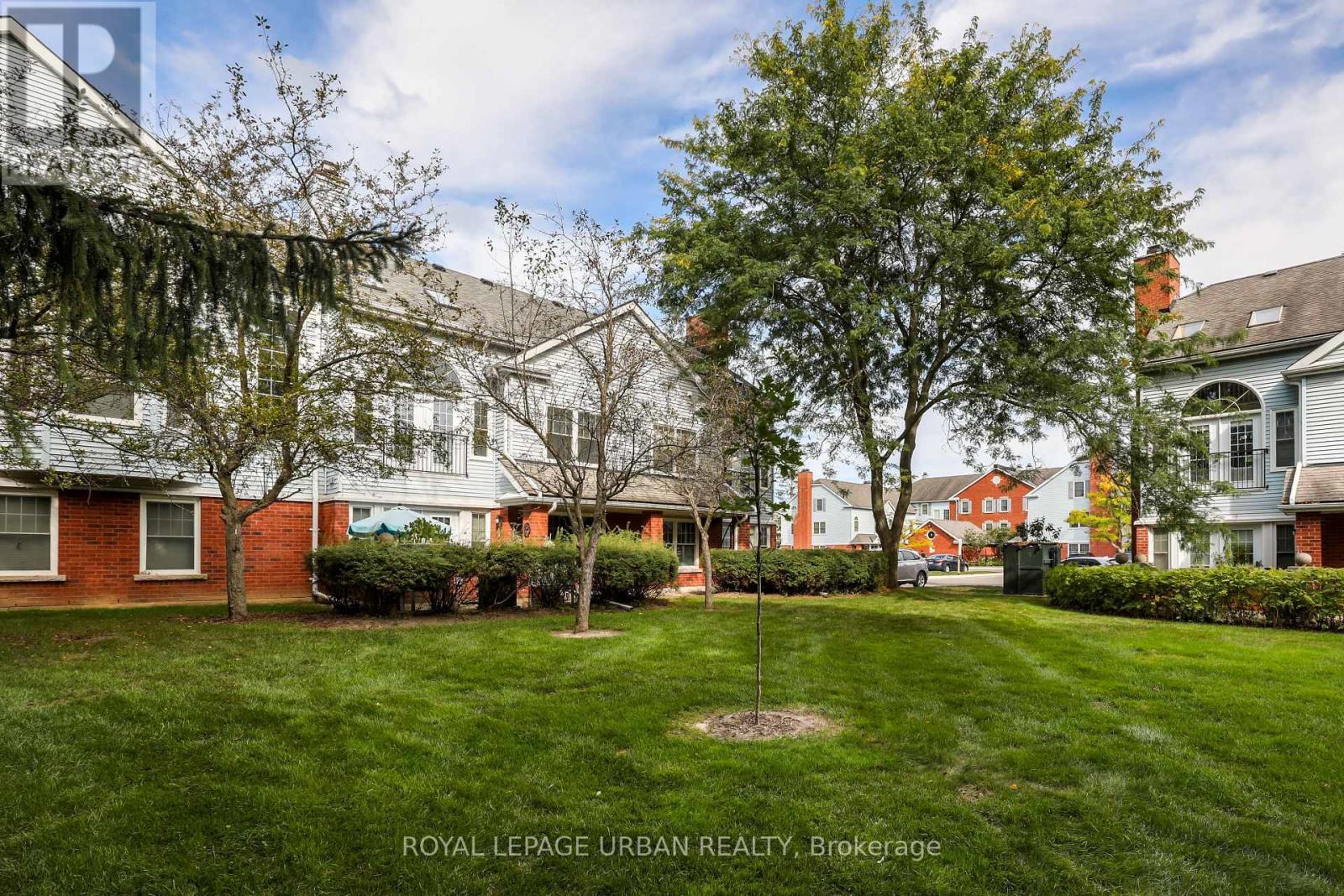 












J1 - 1657 NASH ROAD

,
Clarington,




Ontario
L1E1S8

