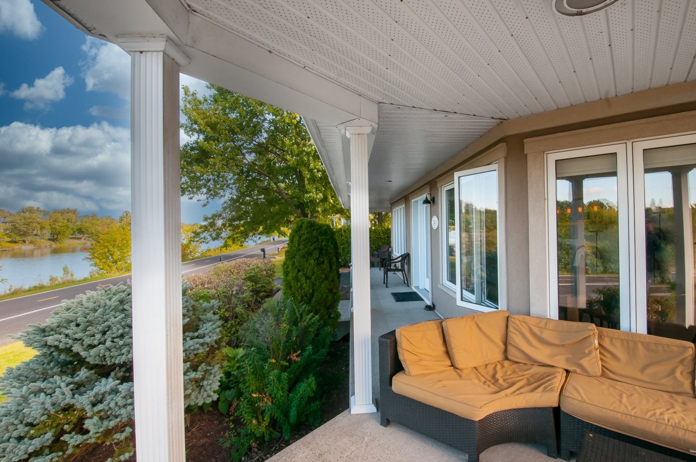 









1140


Rue Ste-Thérèse

,
Saint-Jean-sur-Richelieu,




QC
J2W2C5

