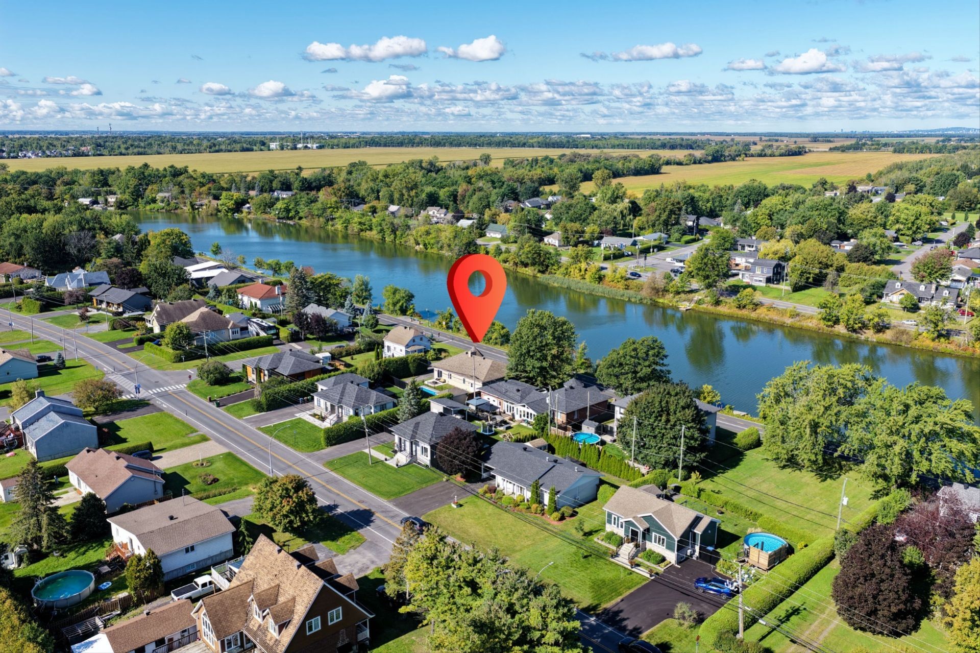 









1140


Rue Ste-Thérèse

,
Saint-Jean-sur-Richelieu,




QC
J2W2C5

