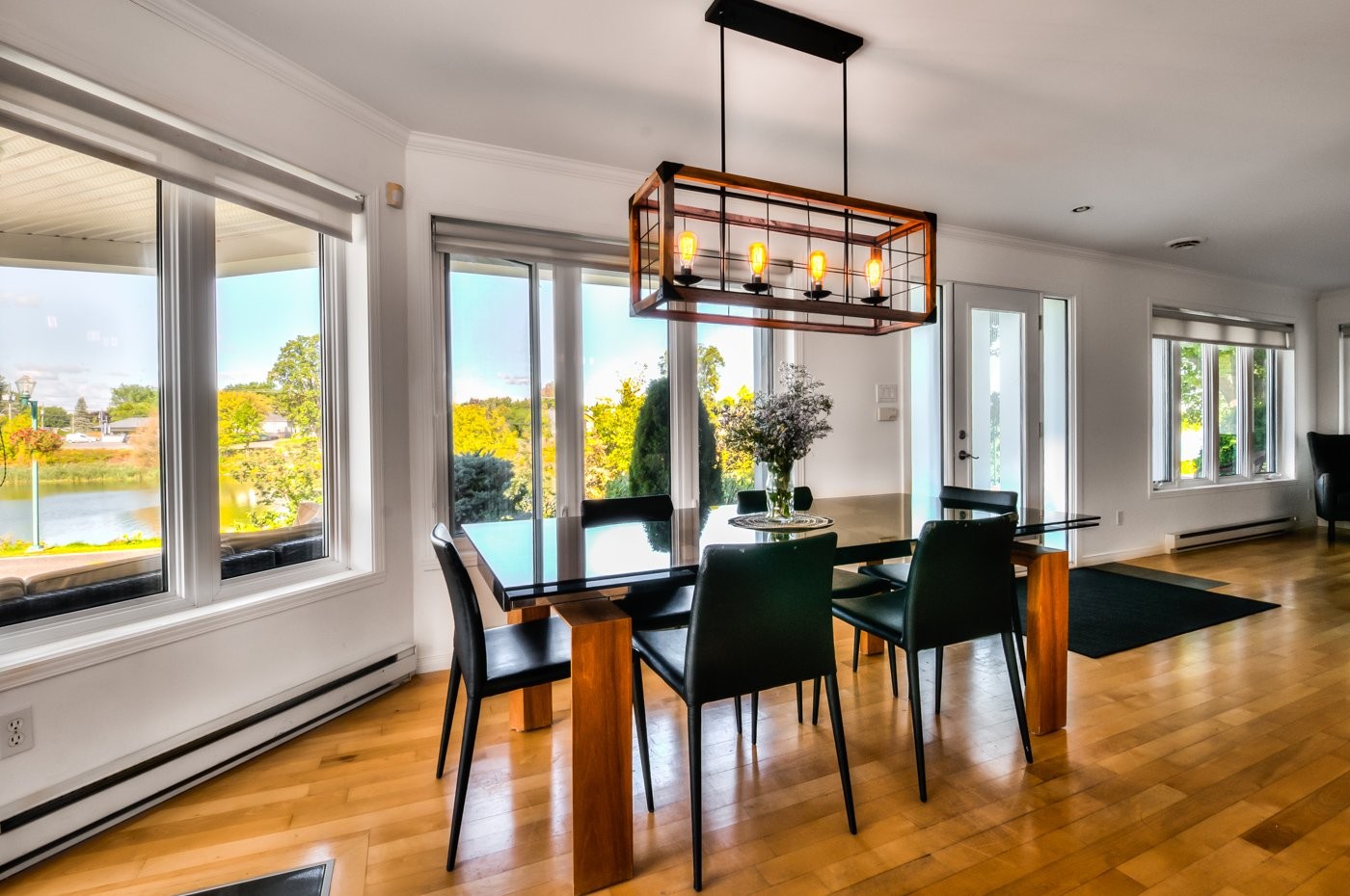 









1140


Rue Ste-Thérèse

,
Saint-Jean-sur-Richelieu,




QC
J2W2C5

