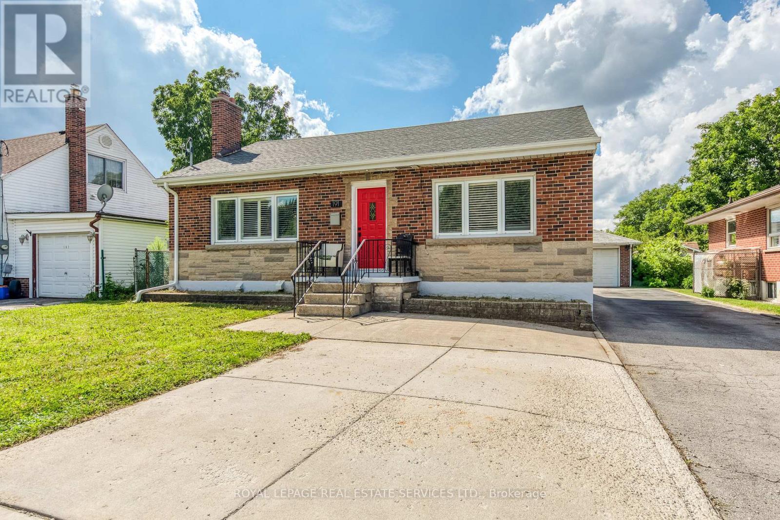 












UPPER - 191 NASH ROAD N

,
Hamilton,




Ontario
L8H2P8

