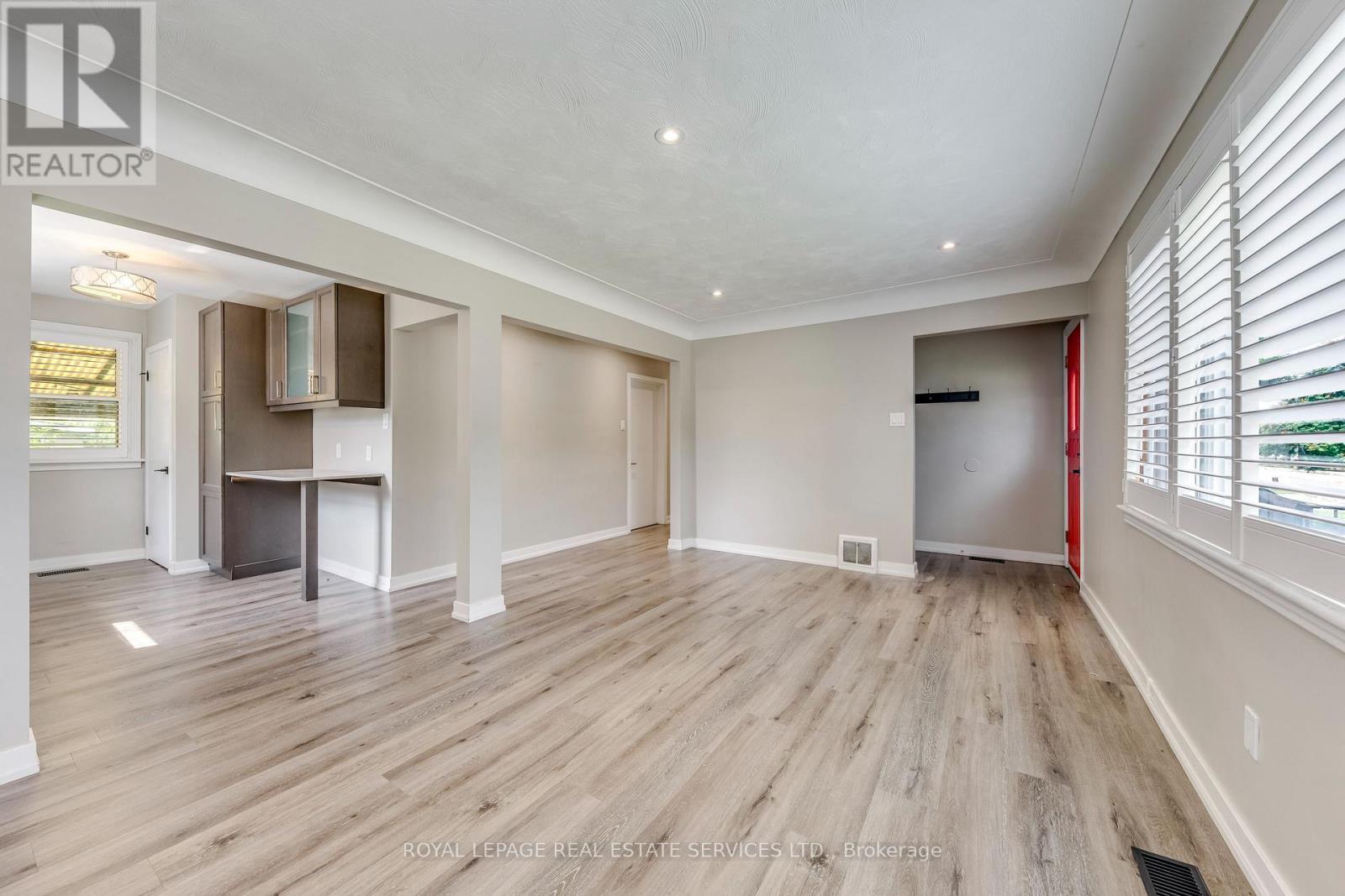 












UPPER - 191 NASH ROAD N

,
Hamilton,




Ontario
L8H2P8

