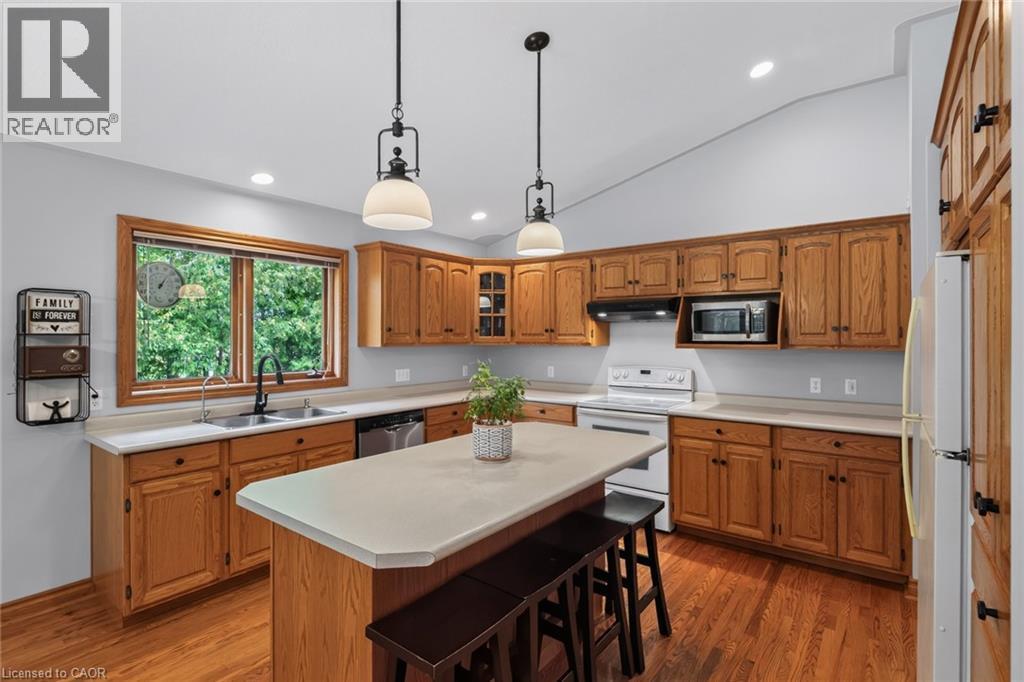 












1370 WINDHAM 11 Road

,
Lynnville,




Ontario
N0E2A0

