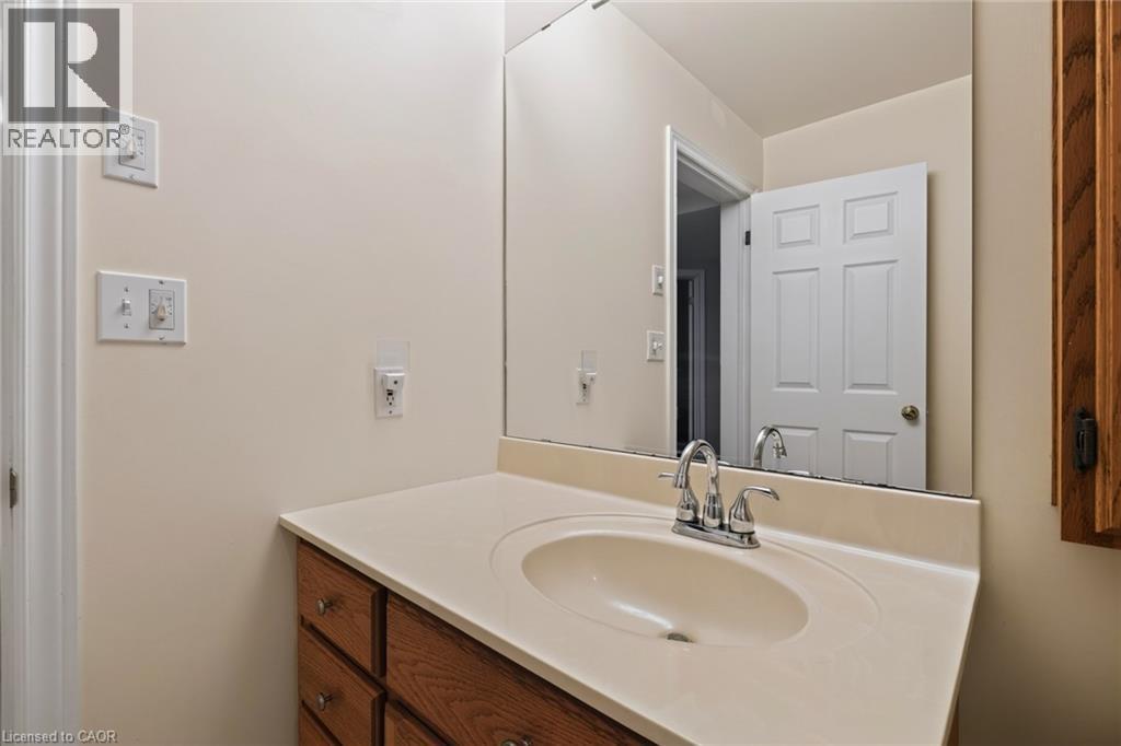 












1370 WINDHAM 11 Road

,
Lynnville,




Ontario
N0E2A0

