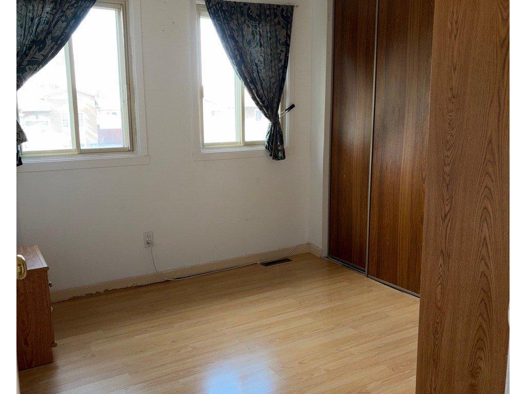 









4917


Av. du Château-Pierrefonds

,
Pierrefonds-Roxboro (Montréal),




QC
H9K1G9

