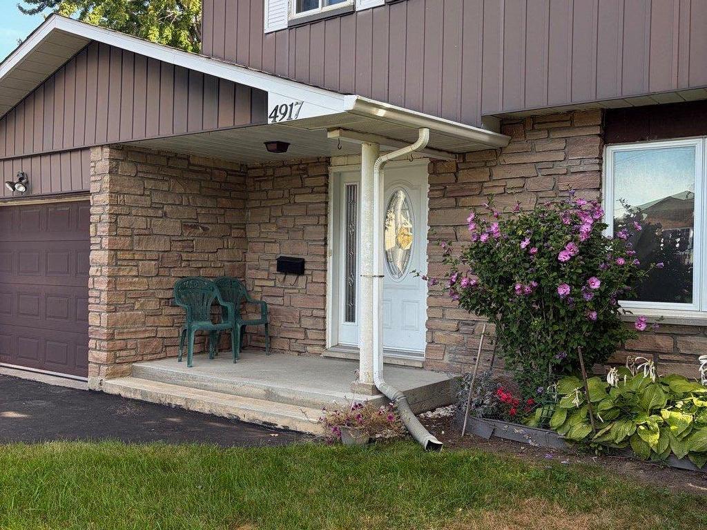 









4917


Av. du Château-Pierrefonds

,
Pierrefonds-Roxboro (Montréal),




QC
H9K1G9

