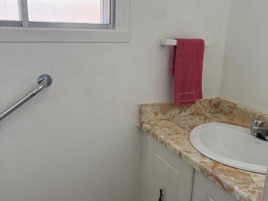 









4917


Av. du Château-Pierrefonds

,
Pierrefonds-Roxboro (Montréal),




QC
H9K1G9

