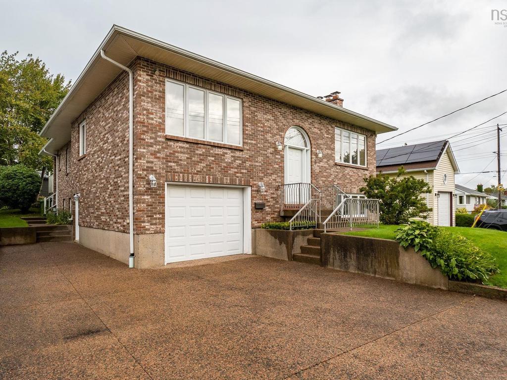 












3 Keystone Court

,
Fairview,




NS
B3N 3B3

