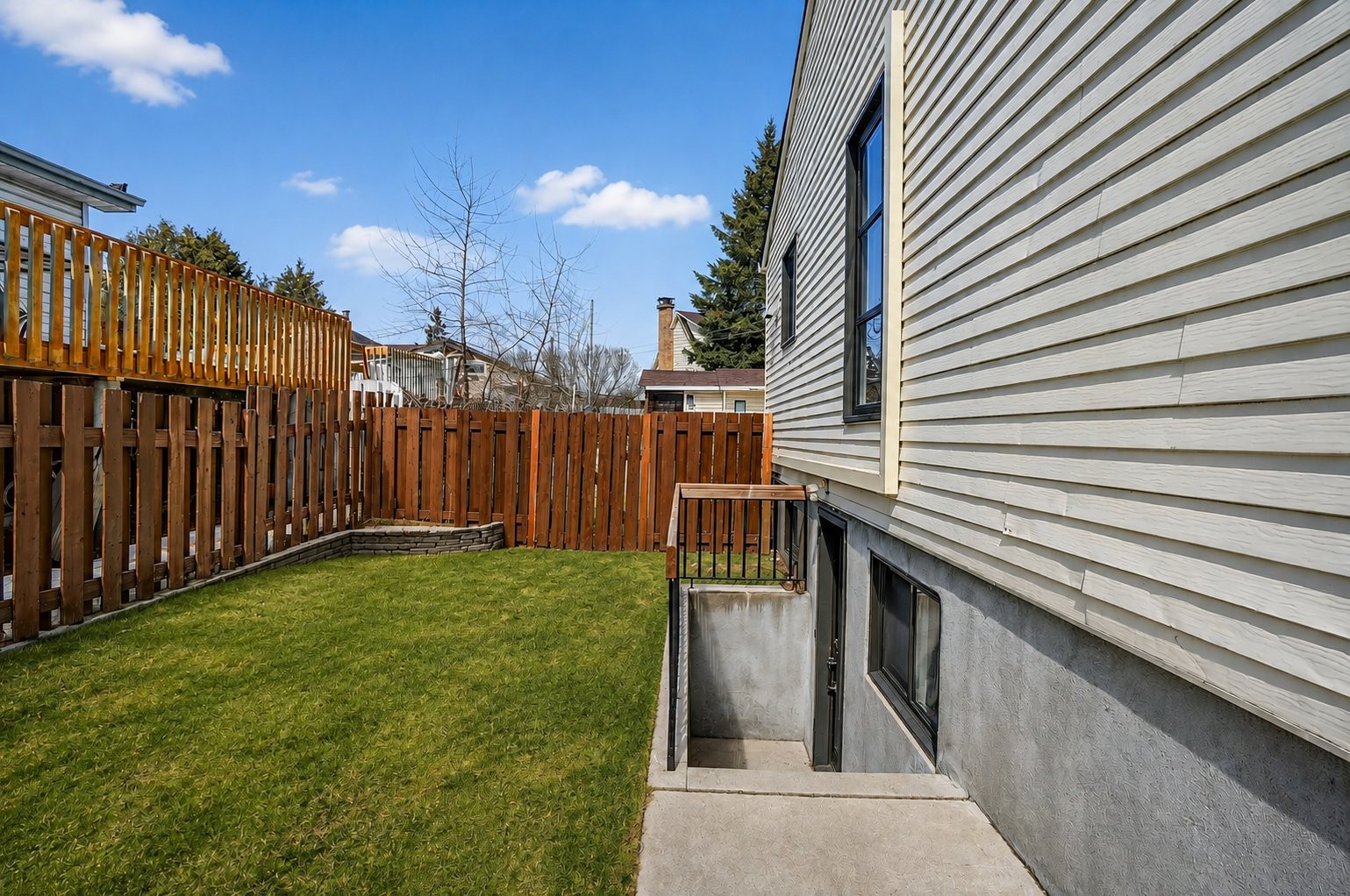 









473


Rue des Érables

,
Terrebonne (Lachenaie),




QC
J6X4E5

