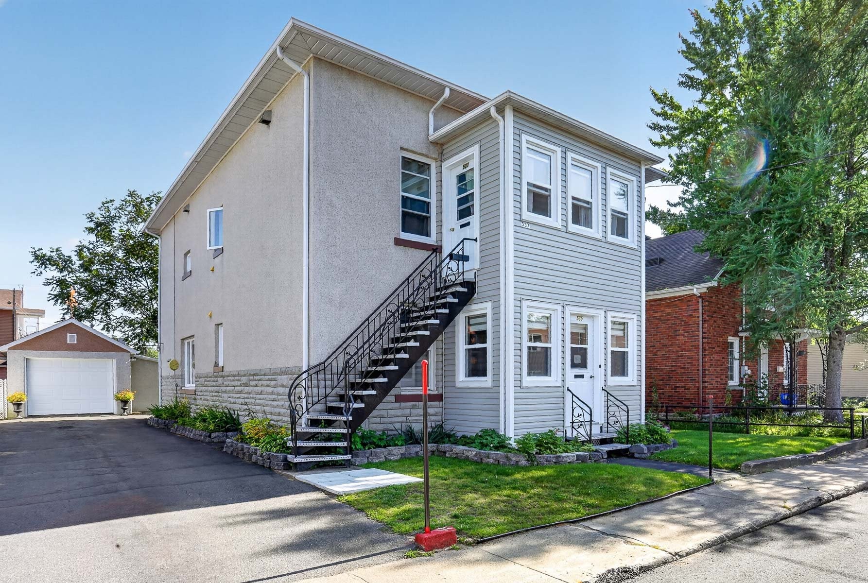









535

 - 537


112e Rue

,
Shawinigan,




QC
G9P2V7

