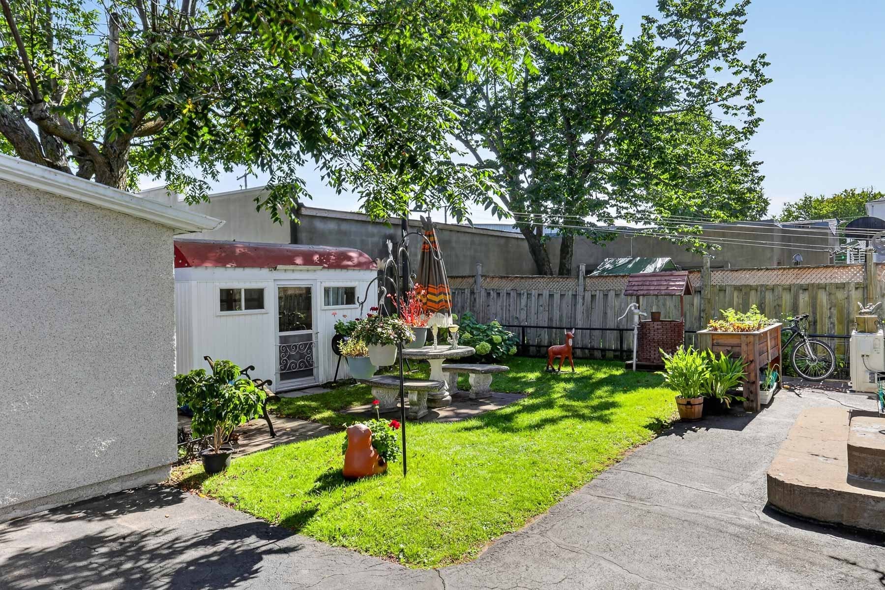 









535

 - 537


112e Rue

,
Shawinigan,




QC
G9P2V7

