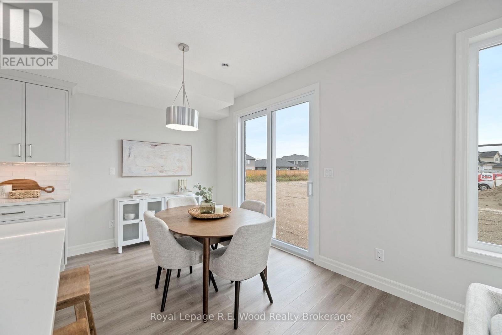 












7 HOYLAKE ROAD

,
St. Thomas,




Ontario
N5R0R9

