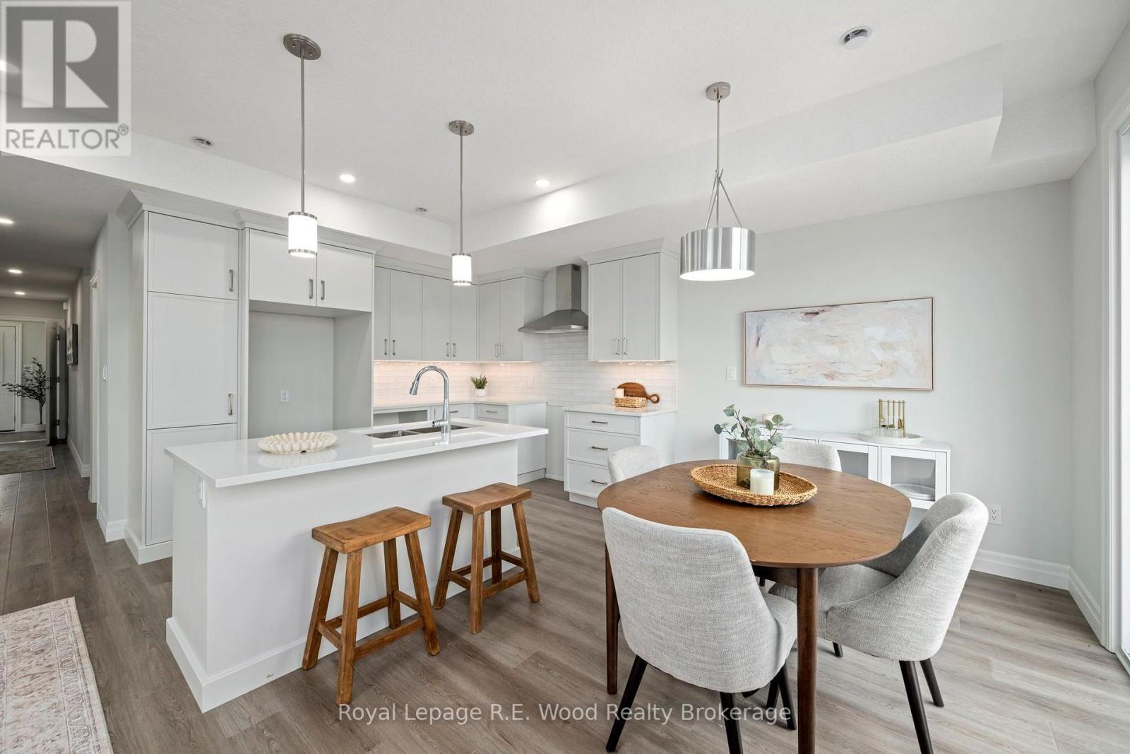 












7 HOYLAKE ROAD

,
St. Thomas,




Ontario
N5R0R9

