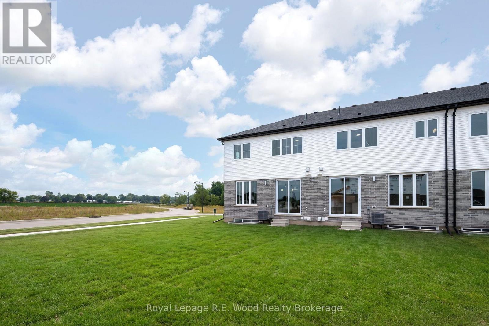 












7 HOYLAKE ROAD

,
St. Thomas,




Ontario
N5R0R9

