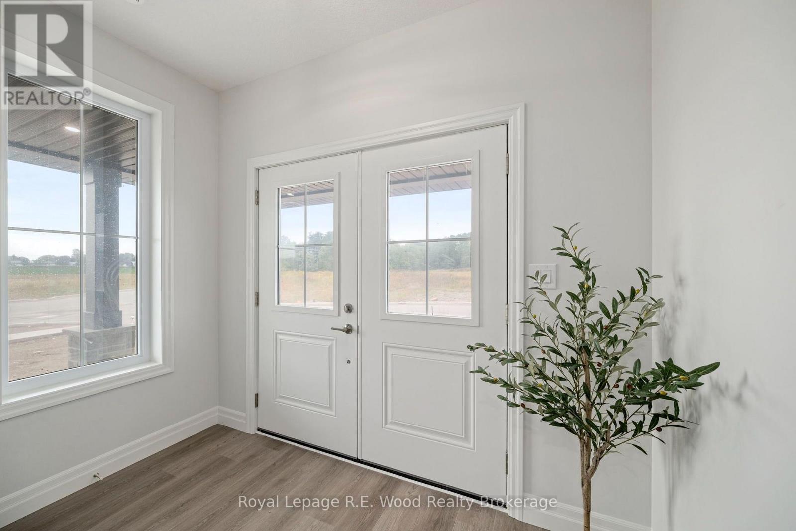 












7 HOYLAKE ROAD

,
St. Thomas,




Ontario
N5R0R9

