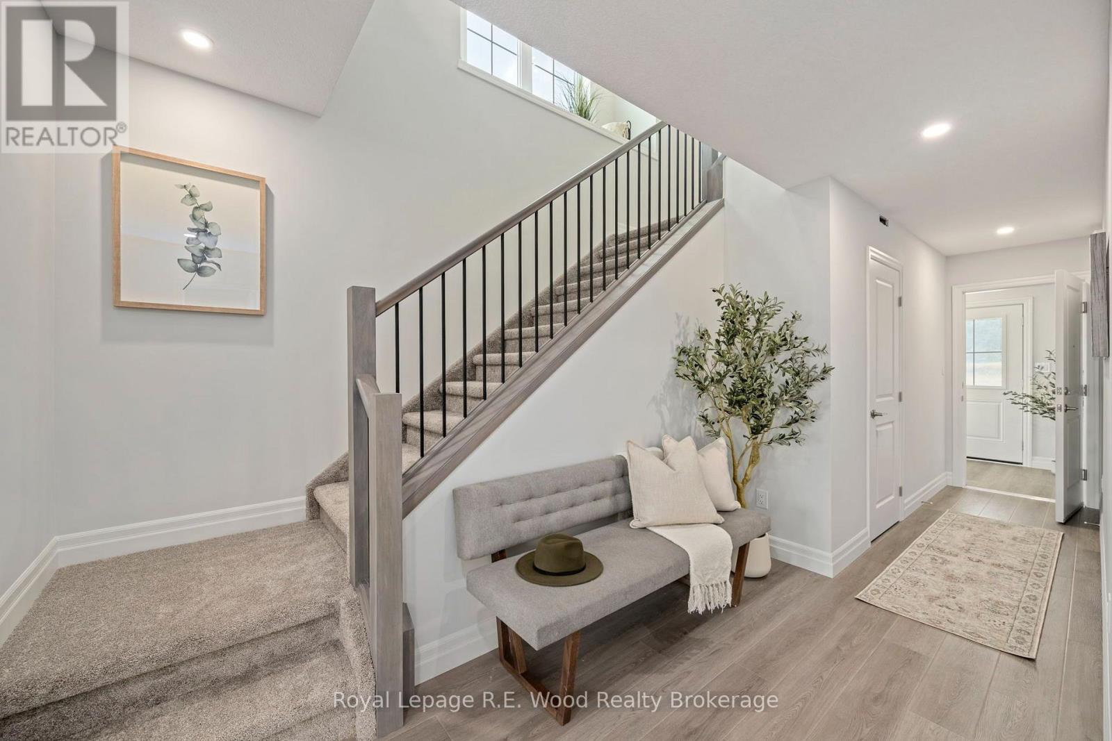 












7 HOYLAKE ROAD

,
St. Thomas,




Ontario
N5R0R9

