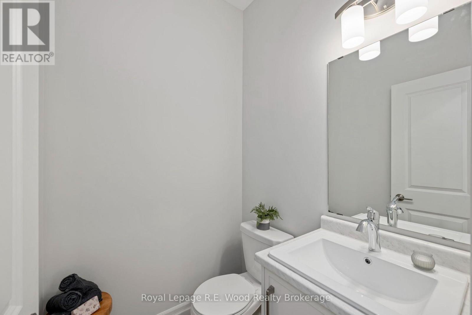 












7 HOYLAKE ROAD

,
St. Thomas,




Ontario
N5R0R9


