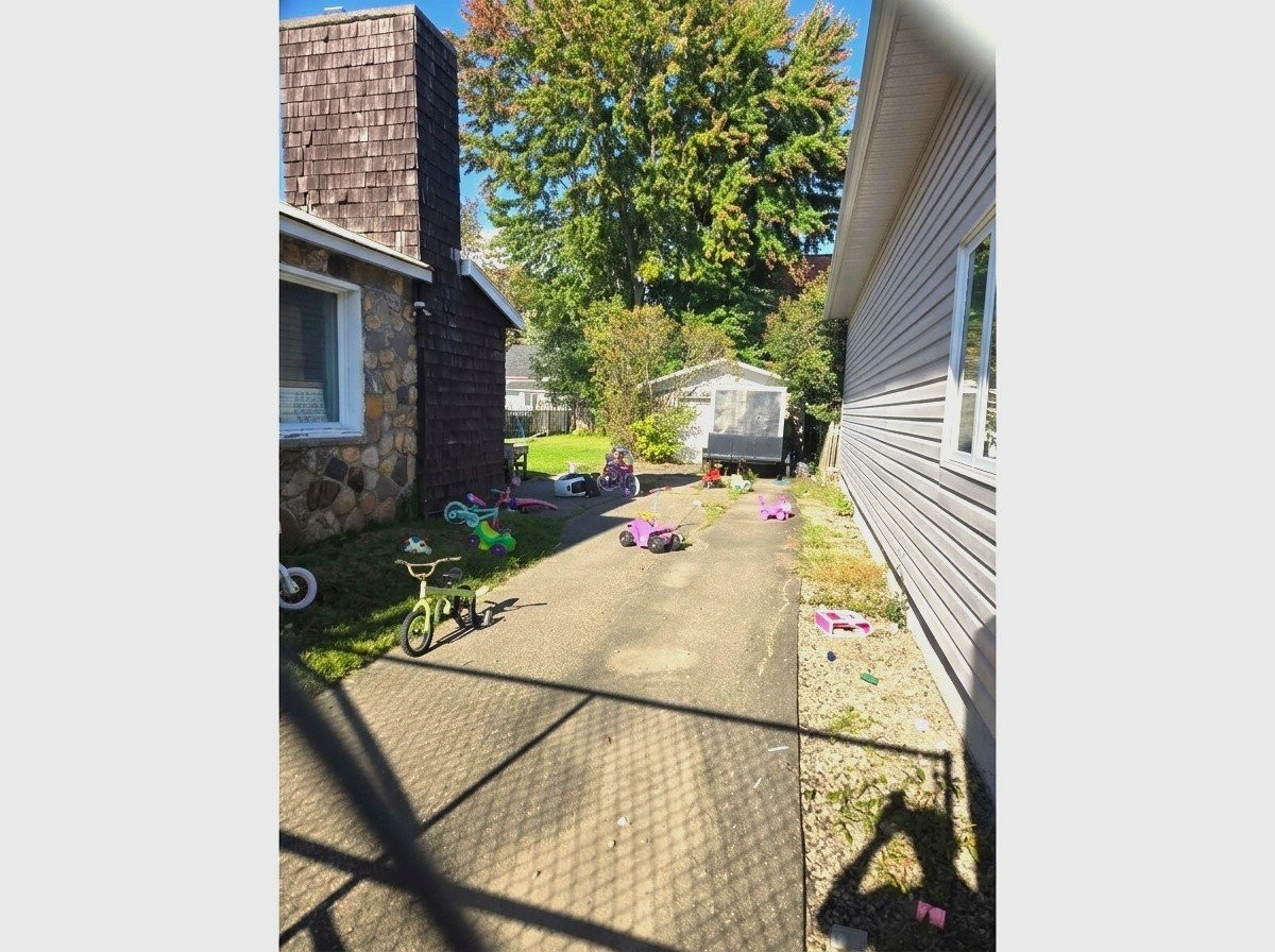 









130


Rue Notre-Dame

,
Yamachiche,




QC
G0Z3L0

