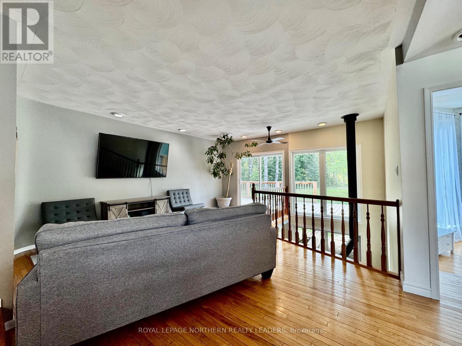 












799 KAMISKOTIA ROAD

,
Timmins (MTJ - Mountjoy Rural),




Ontario
P4N7C3

