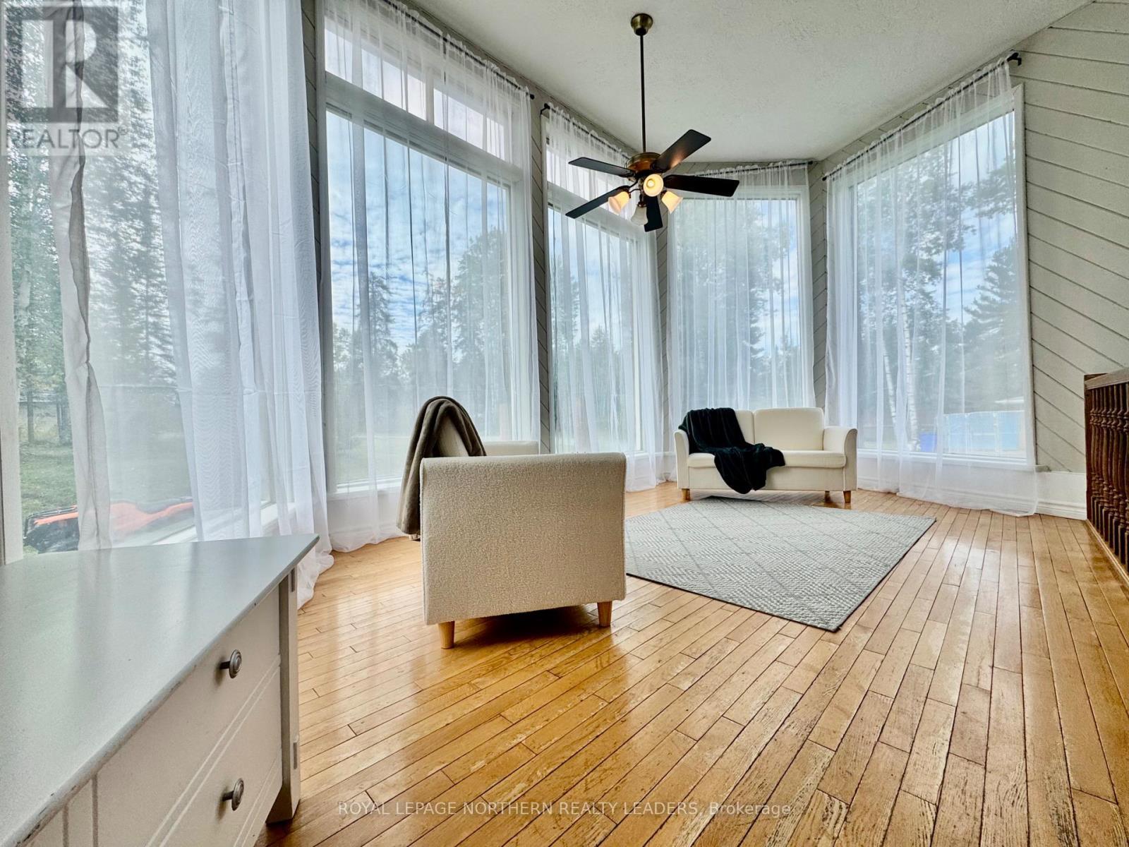 












799 KAMISKOTIA ROAD

,
Timmins (MTJ - Mountjoy Rural),




Ontario
P4N7C3

