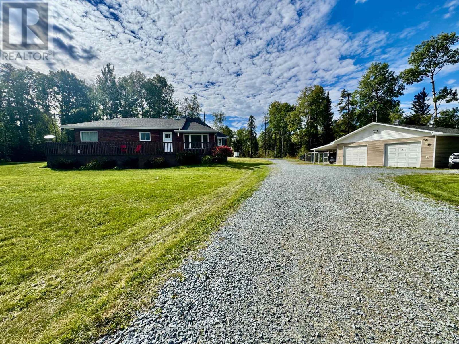 












799 KAMISKOTIA ROAD

,
Timmins (MTJ - Mountjoy Rural),




Ontario
P4N7C3

