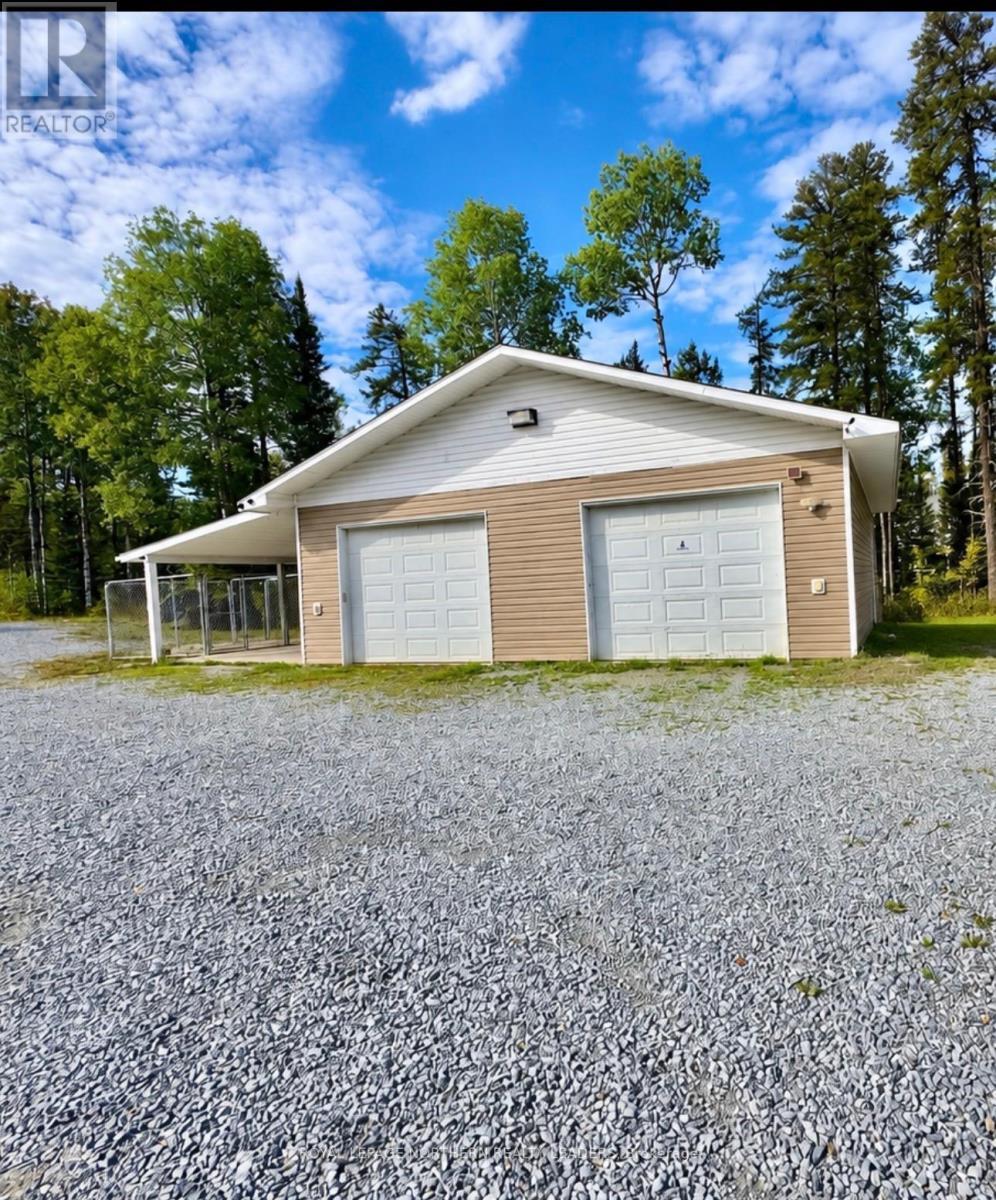 












799 KAMISKOTIA ROAD

,
Timmins (MTJ - Mountjoy Rural),




Ontario
P4N7C3

