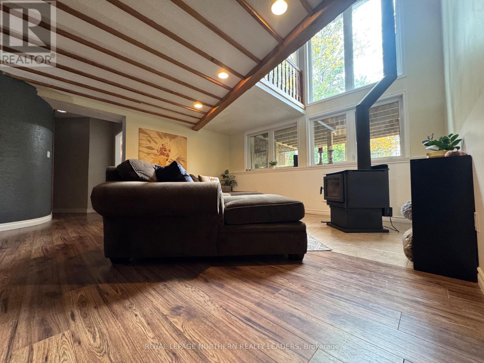 












799 KAMISKOTIA ROAD

,
Timmins (MTJ - Mountjoy Rural),




Ontario
P4N7C3


