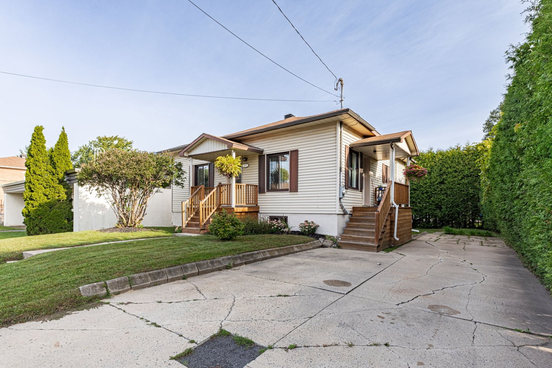 









175


Rue Viau

,
Contrecoeur,




QC
J0L1C0

