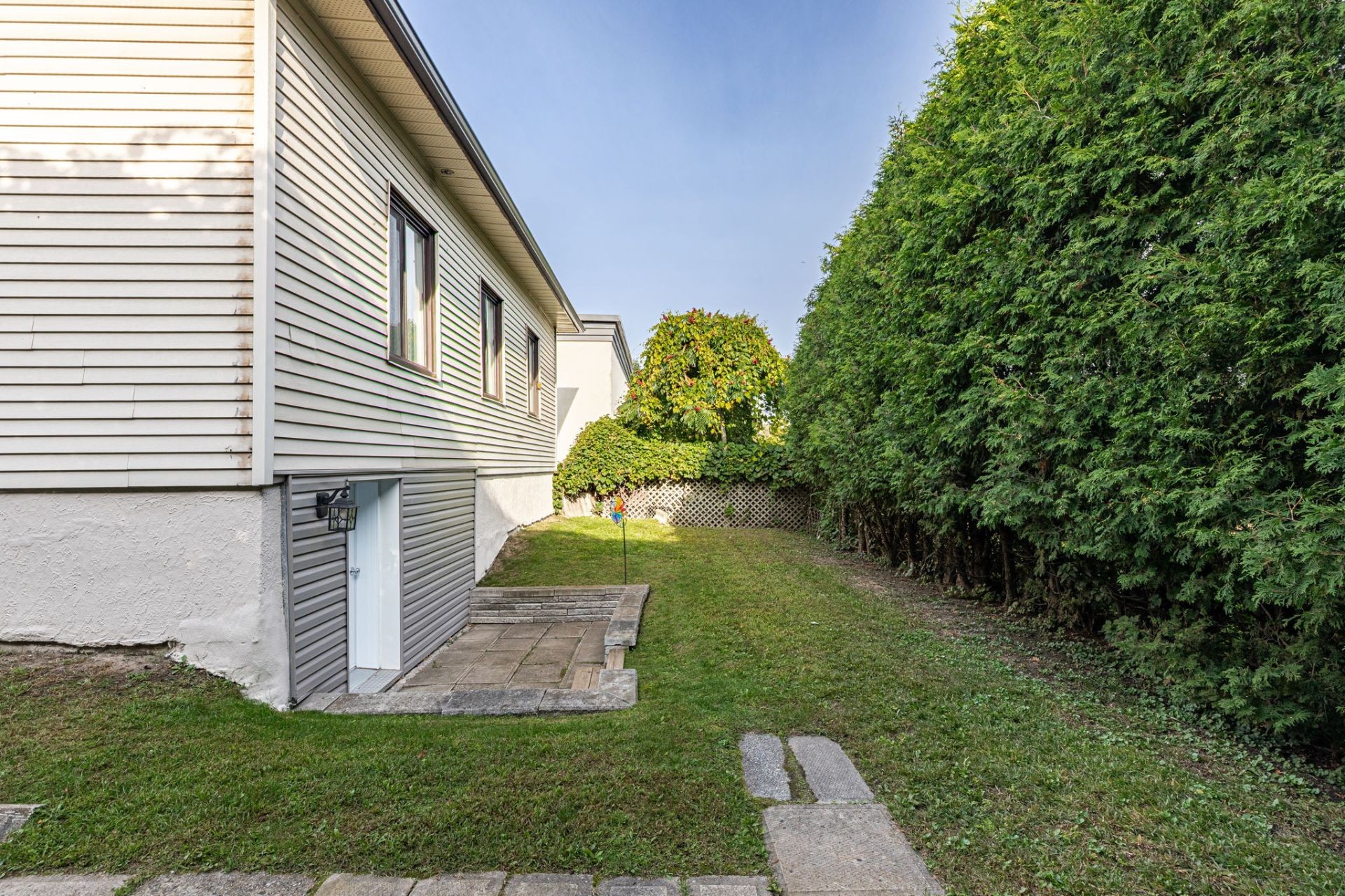 









175


Rue Viau

,
Contrecoeur,




QC
J0L1C0

