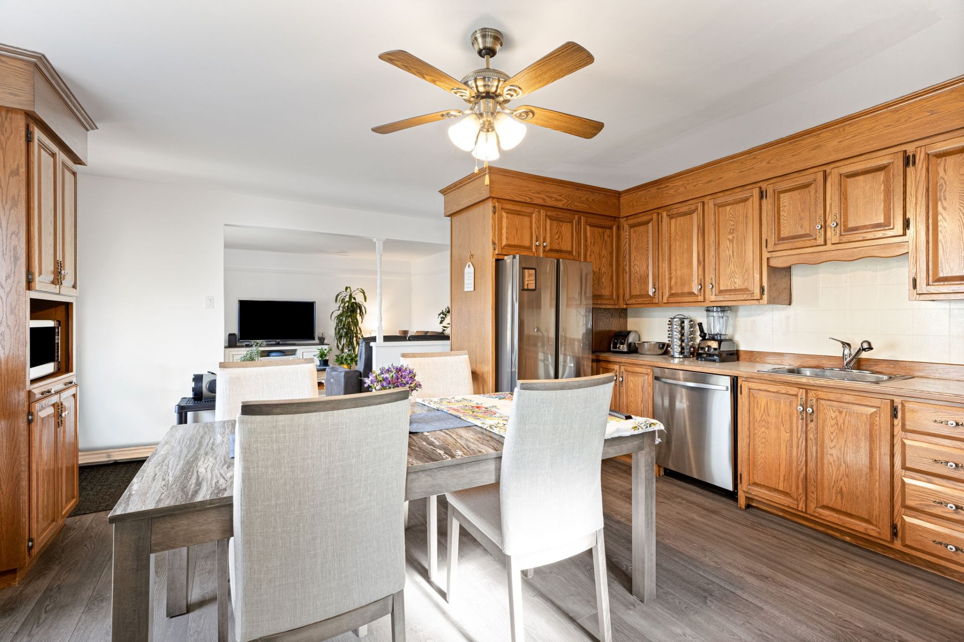 









175


Rue Viau

,
Contrecoeur,




QC
J0L1C0

