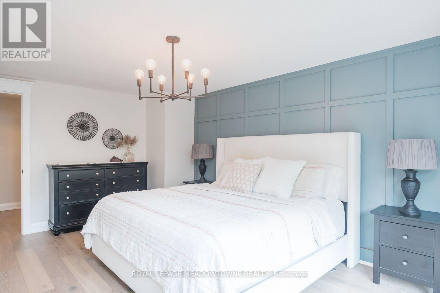 












823 LAURIER AVENUE

,
Milton,




Ontario
L9T4H4

