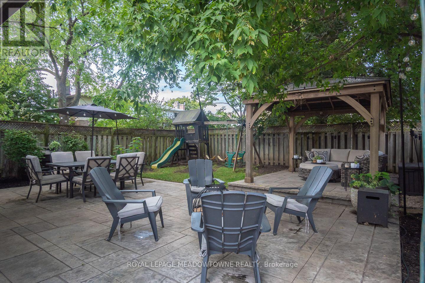 












823 LAURIER AVENUE

,
Milton,




Ontario
L9T4H4

