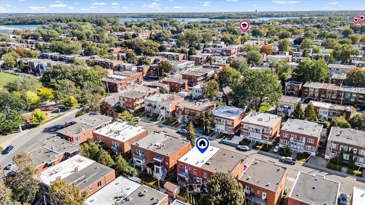 









661

 - 663


Av. Alepin

,
Montréal (LaSalle),




QC
H8P2E3

