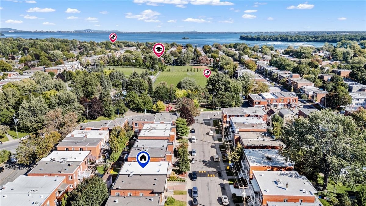 









661

 - 663


Av. Alepin

,
Montréal (LaSalle),




QC
H8P2E3

