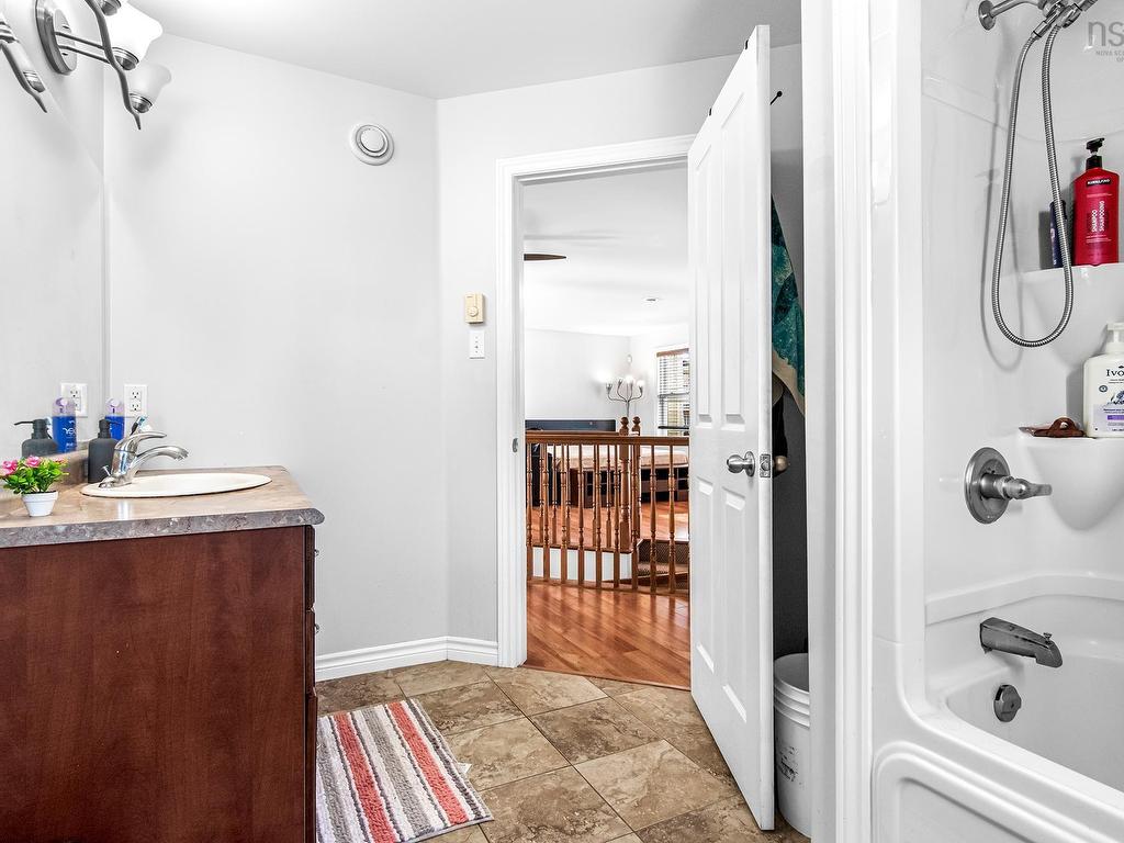 












4 Takouhie Court

,
Eastern Passage,




NS
B3G 0C6

