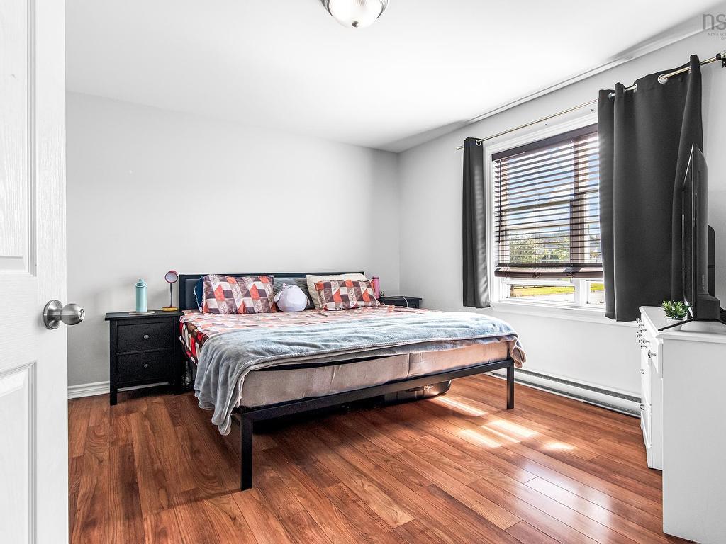 












4 Takouhie Court

,
Eastern Passage,




NS
B3G 0C6

